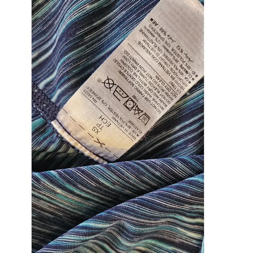 Old Navy Active XS Blue Go-Dry Racerback Tank Fitted Athletic Workout Top - Picture 3 of 6